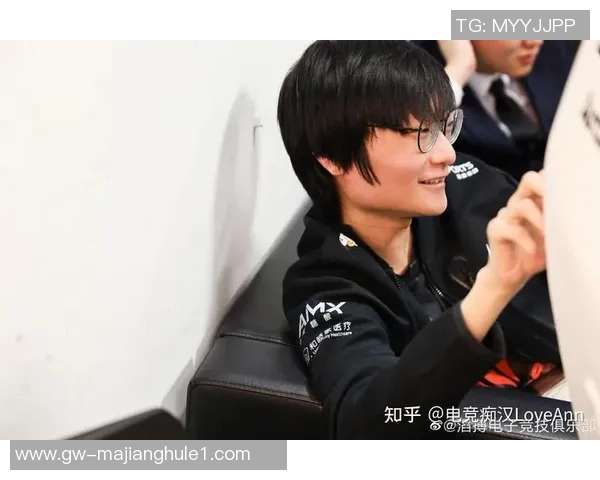 高校联赛中TES战队实力分析与表现点评全面解读实时新闻